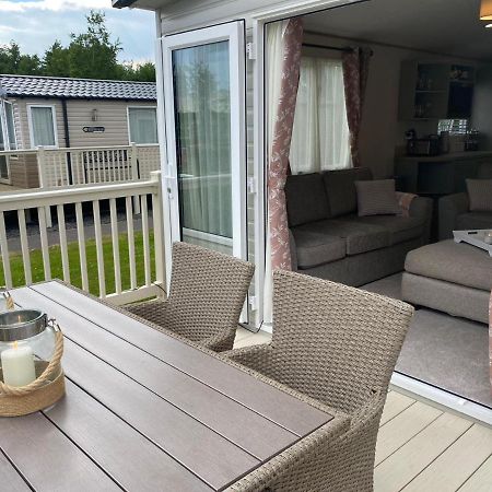 Lake District Prestige Caravan, 3 Bedrooms, Sleeps 8 On Haven Holiday Park Flookburgh 외부 사진