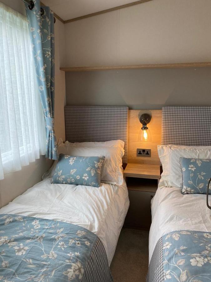 Lake District Prestige Caravan, 3 Bedrooms, Sleeps 8 On Haven Holiday Park Flookburgh 외부 사진