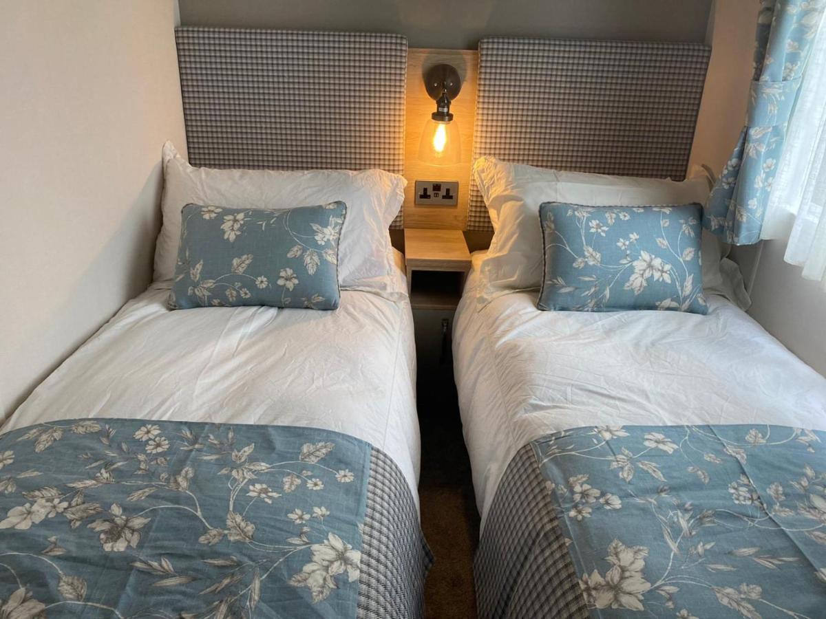 Lake District Prestige Caravan, 3 Bedrooms, Sleeps 8 On Haven Holiday Park Flookburgh 외부 사진