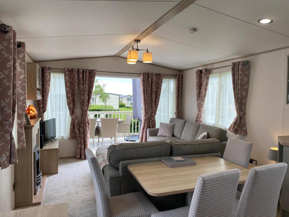 Lake District Prestige Caravan, 3 Bedrooms, Sleeps 8 On Haven Holiday Park Flookburgh 외부 사진