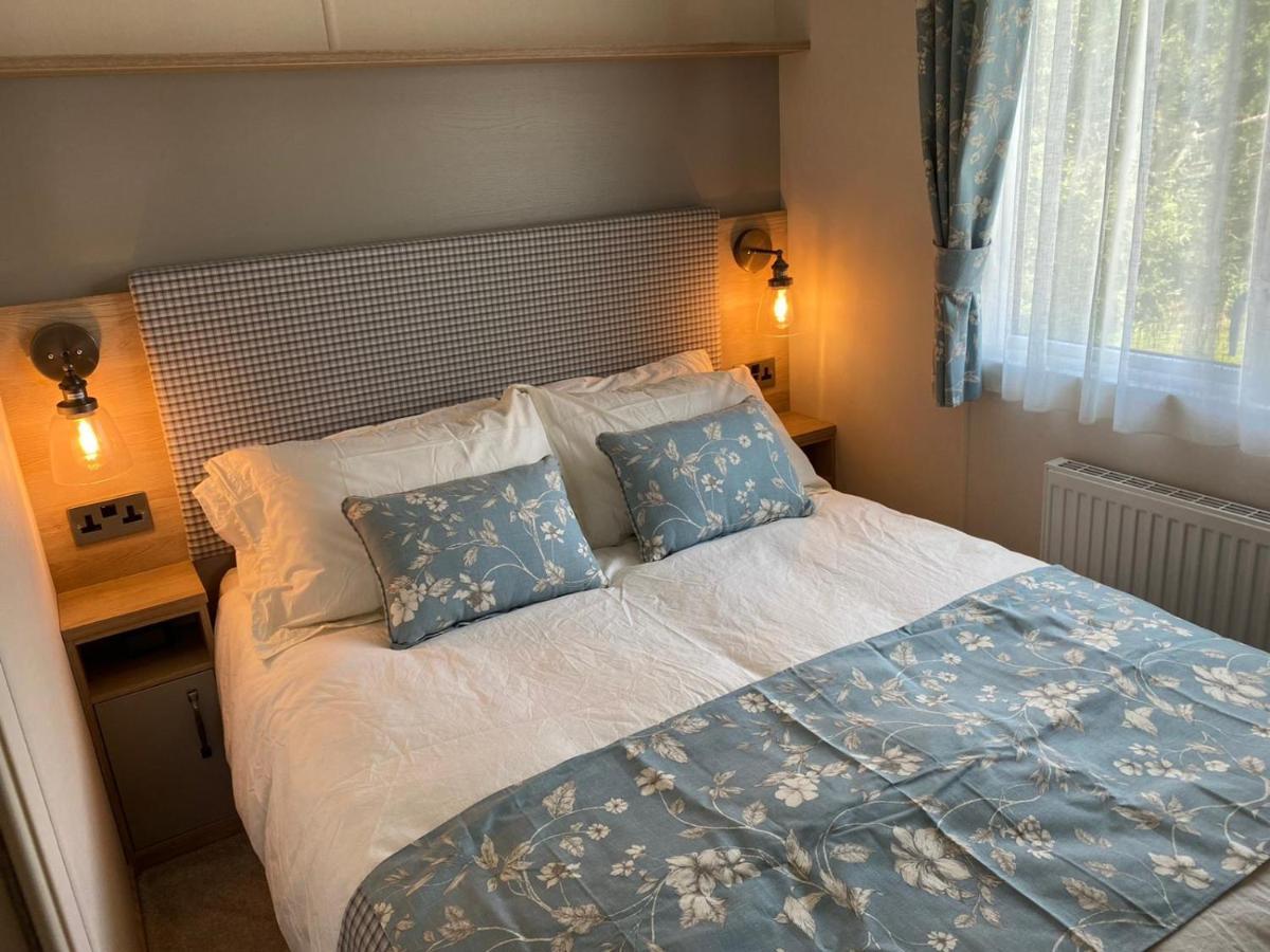 Lake District Prestige Caravan, 3 Bedrooms, Sleeps 8 On Haven Holiday Park Flookburgh 외부 사진