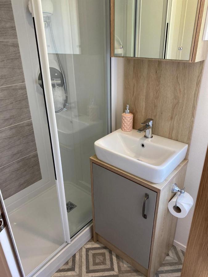 Lake District Prestige Caravan, 3 Bedrooms, Sleeps 8 On Haven Holiday Park Flookburgh 외부 사진